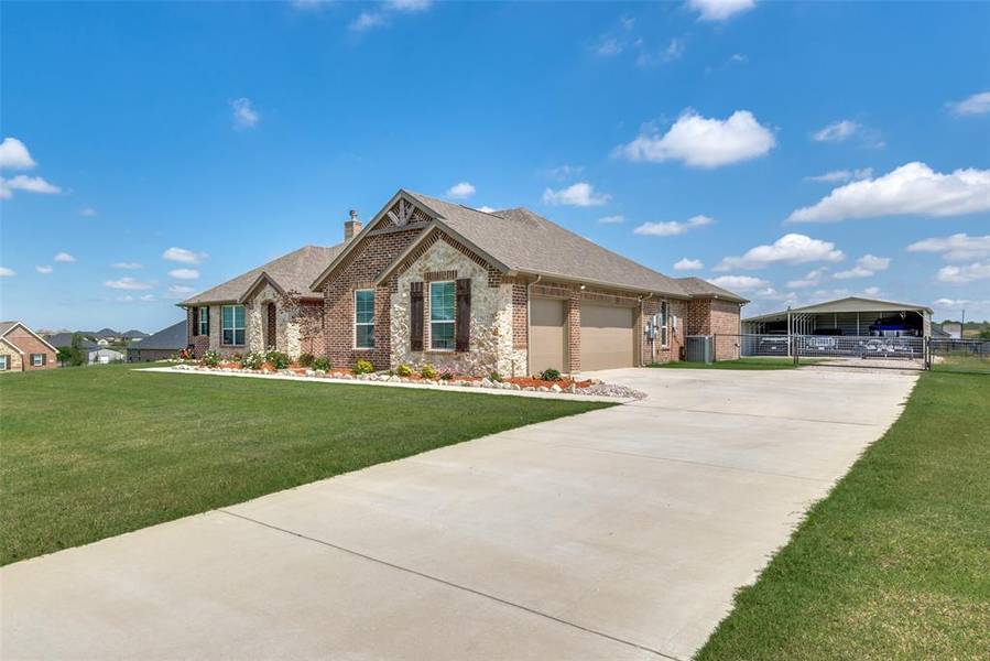 12912 Northern Steppe Road, Ponder, TX 76259