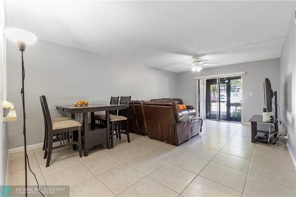 4113 NW 88th Ave  #105, Coral Springs, FL 33065