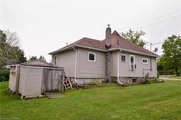 Gananoque, ON K7G 2T2,55 BIRCH ST