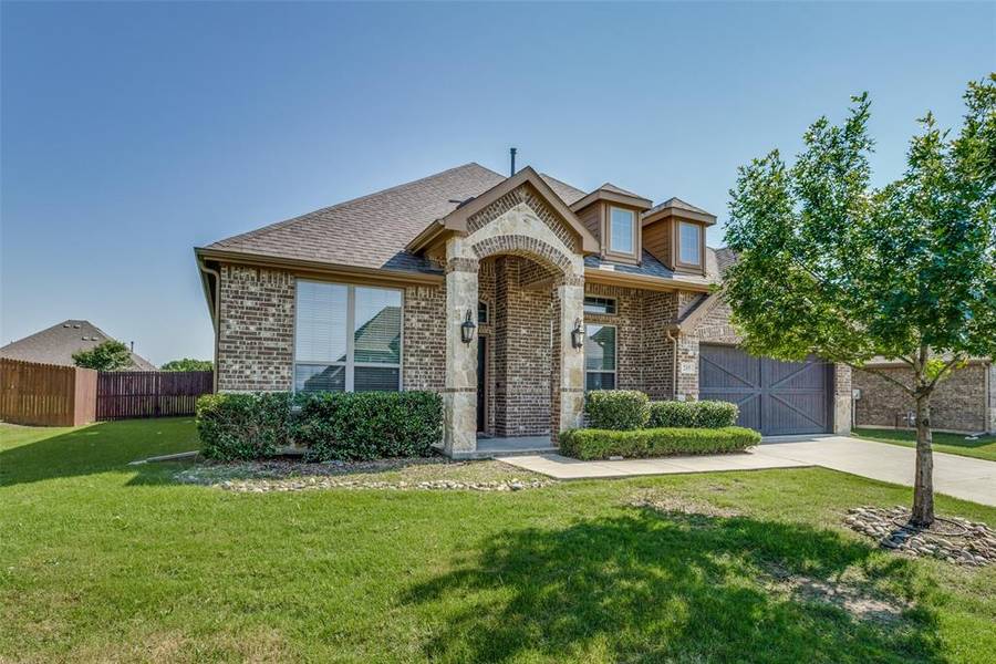 215 Champion Drive, Wylie, TX 75098