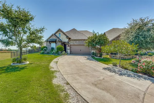 1722 Emerald Bay Lane, St. Paul, TX 75098