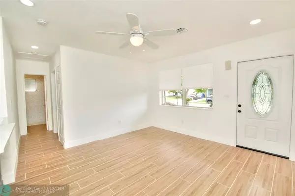 Deerfield Beach, FL 33064,521 NE 45th Ct