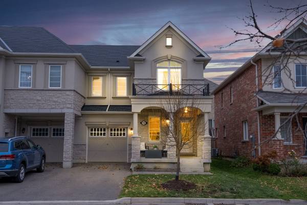 112 Hutt CRES, Aurora, ON L4G 0M7