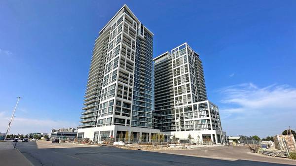 9000 Jane ST S #2015, Vaughan, ON L4K 0M6