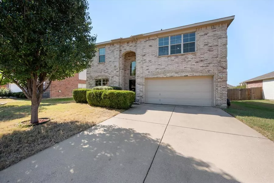 5823 Twilight Drive, Grand Prairie, TX 75052