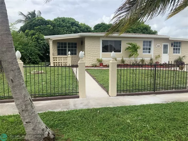 611 SW 28th Ter, Fort Lauderdale, FL 33312