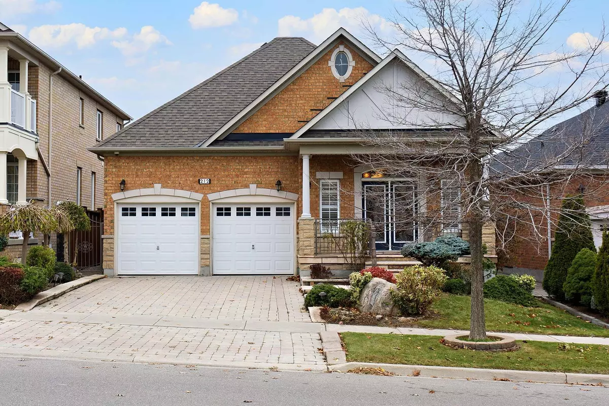 Vaughan, ON L6A 0N8,212 Ivy Glen DR