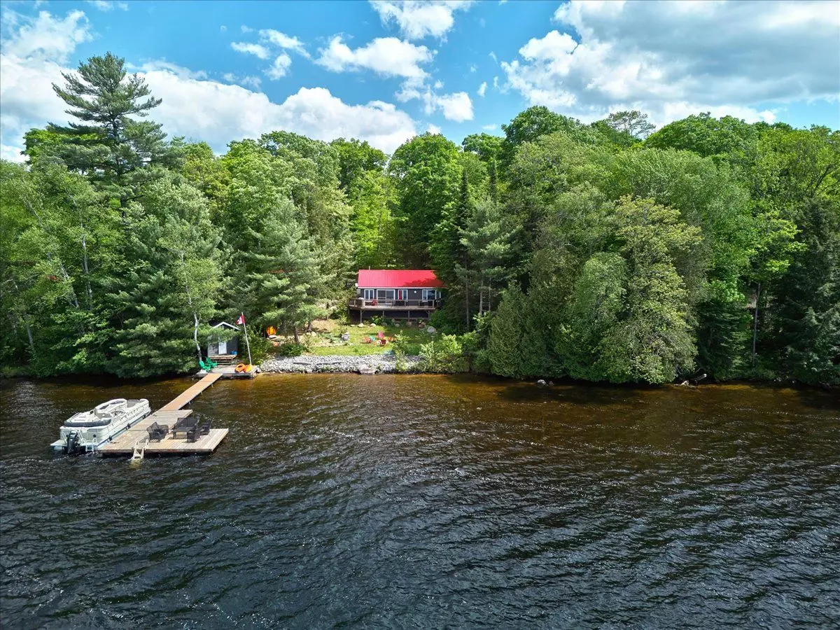 Bracebridge, ON P1L 1X3,1123 Whispering Pines TRL