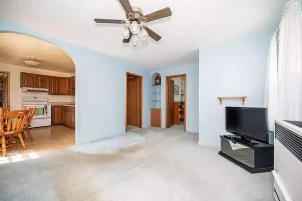 Deep River, ON K0J 1P0,11 WOLFE AVE