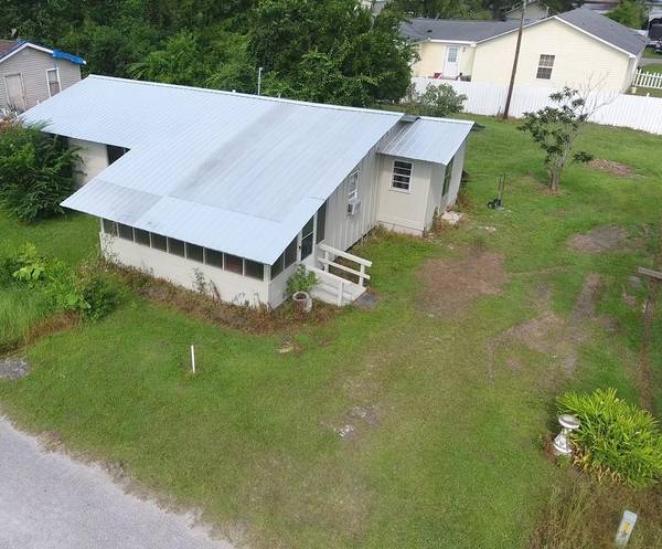 7241 Begonia St, Wewahitchka, FL 32465