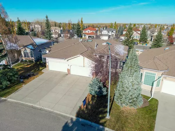 116 Hamptons PARK Northwest, Calgary, AB T3A 5A6