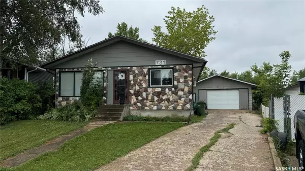 731 McCraney CRESCENT, Prince Albert, SK S6V 6W3