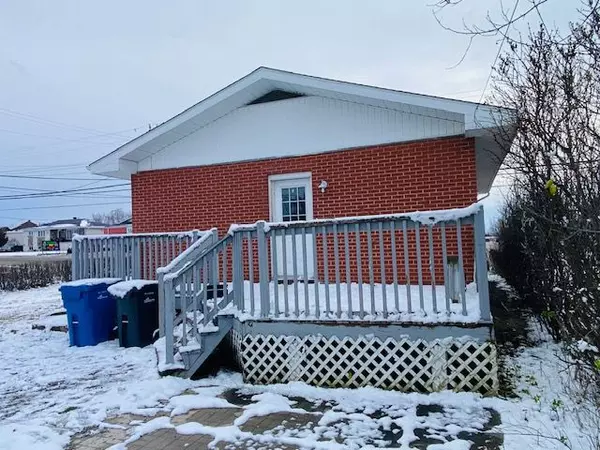 Kapuskasing, ON P5N 2G4,116 Brunetville RD E