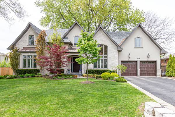 434 Smith LN, Oakville, ON L6L 4X2