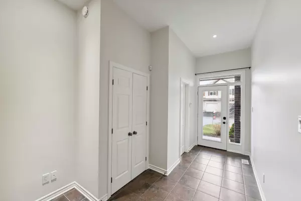 Stittsville - Munster - Richmond, ON K2S 0B6,103 MOJAVE CRES