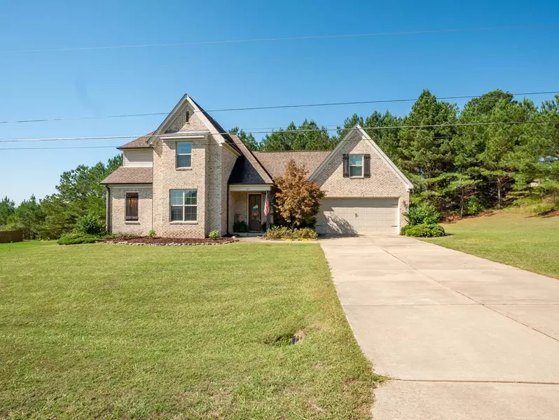 145 Lakes Dr South, Oxford, MS 38655