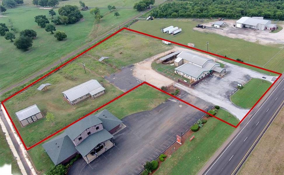 457 N Doctor M Roper Parkway, Bullard, TX 75757