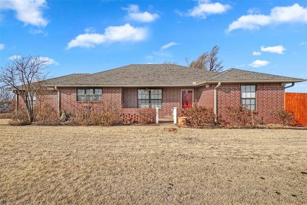 8717 183 Highway, Custer City, OK 73639