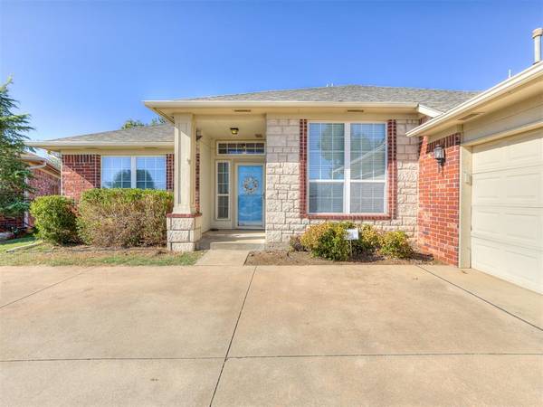 3405 Nottingham Place, Yukon, OK 73099