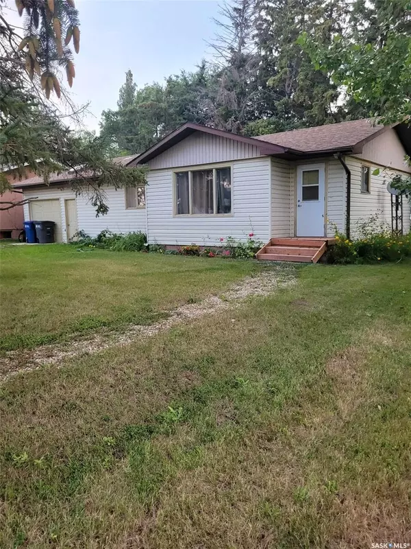 404 Second AVENUE, Spy Hill, SK S0A 3W0