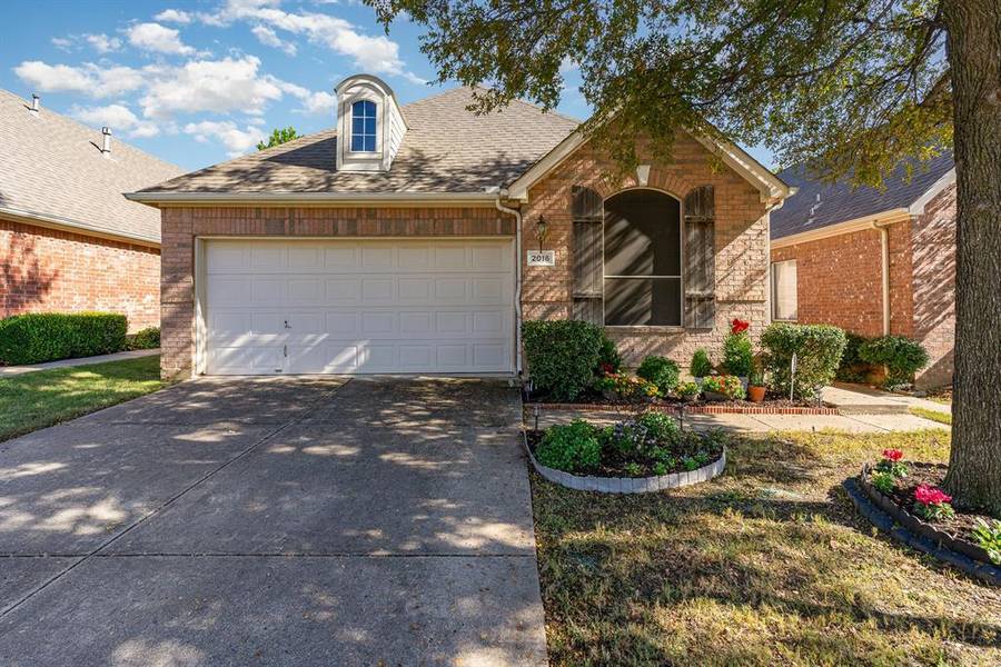 2016 Stonecourt Drive, Bedford, TX 76021