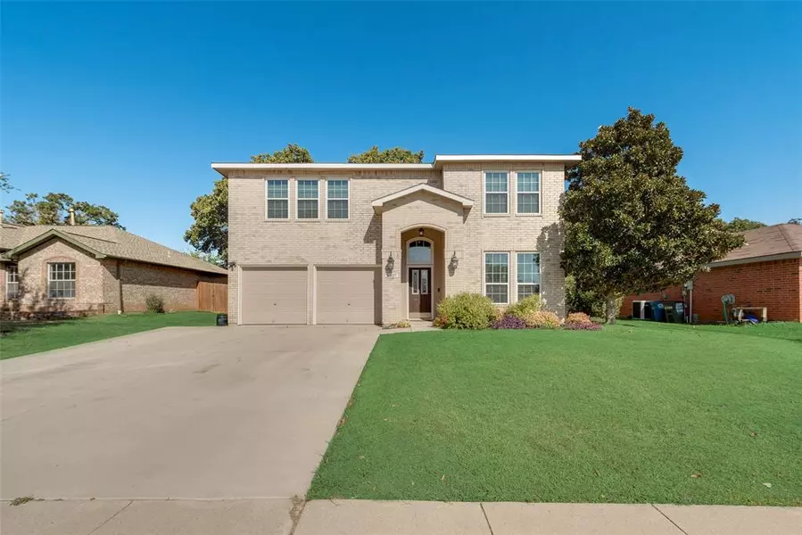 3307 Cliff Oaks Drive, Corinth, TX 76210