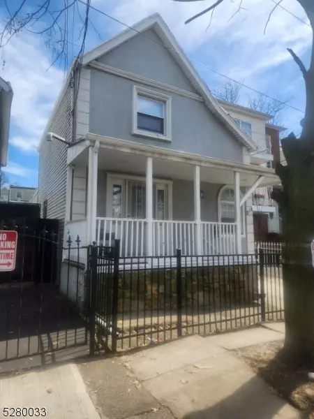 273 Lake St, Newark City, NJ 07104