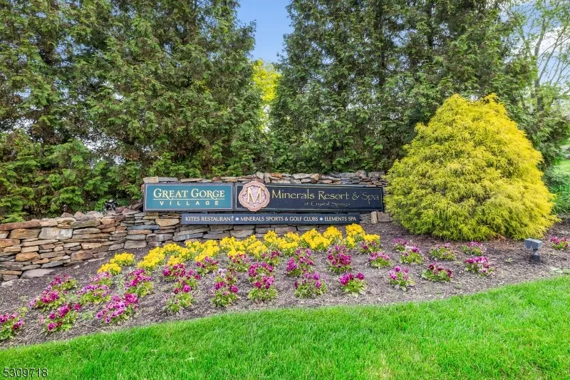 1 Attitash Drive Unit 8 #8, Vernon Twp., NJ 07462