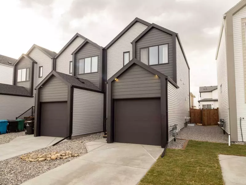 64 Blackwolf LN N, Lethbridge, AB T1H7J2