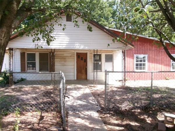 107 N Division Street, Asher, OK 74826