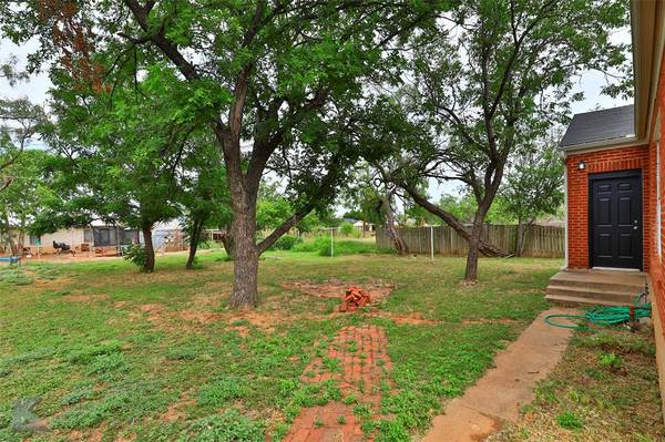 Anson, TX 79501,520 Commercial Avenue