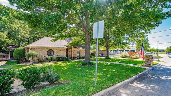 Mansfield, TX 76063,1000 Shady Oak Trail