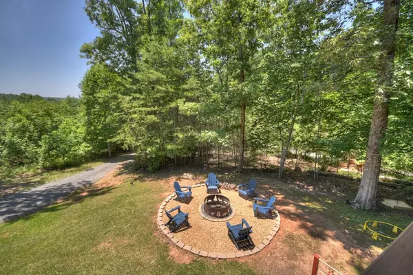 Morganton, GA 30560,327 Dancing Trees Trail