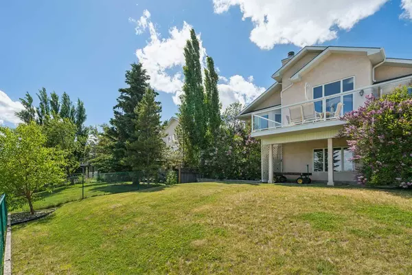 Cochrane, AB T4C1N7,82 Gleneagles Close