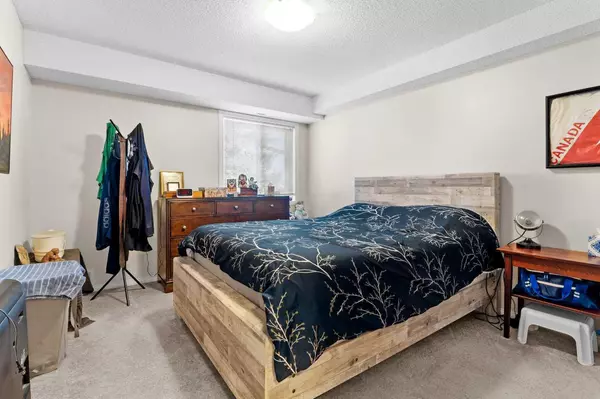 Calgary, AB T3H 3L9,1818 Simcoe BLVD Southwest #2327