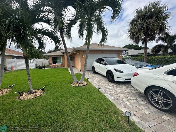 Deerfield Beach, FL 33441,547 NE 1st Ave