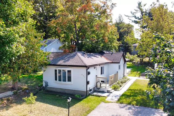 241 Woodycrest AVE, Georgina, ON L4P 2W3