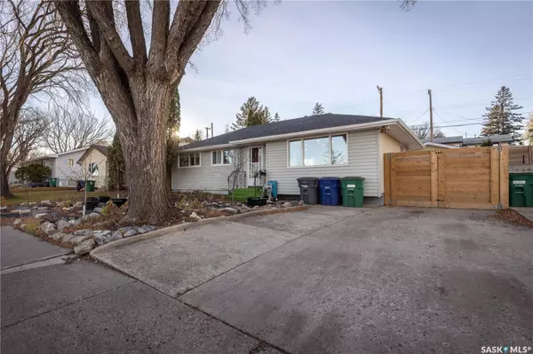 505 O AVENUE N, Saskatoon, SK S7L 2V4