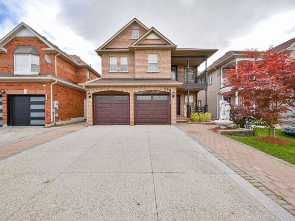 798 Crawford Mill AVE, Mississauga, ON L5W 1B5