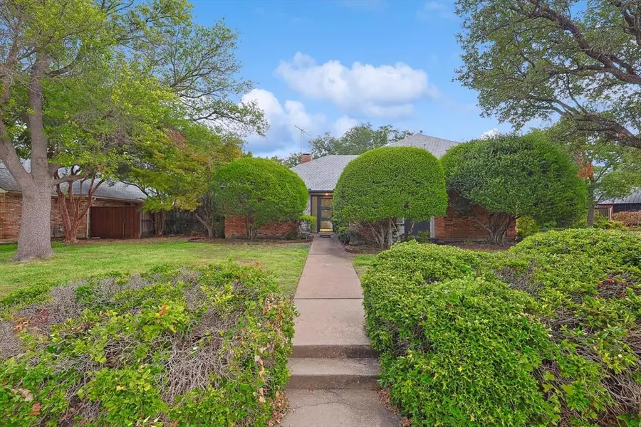 7102 Winding Creek Road, Dallas, TX 75252