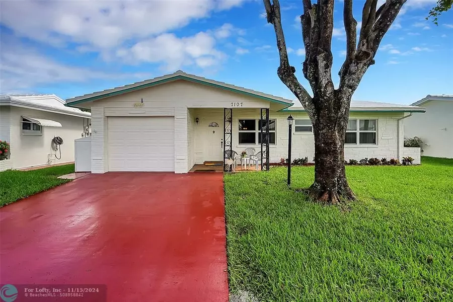 7107 NW 74th Pl, Tamarac, FL 33321