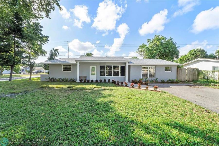 4300 NW 3rd Ct, Plantation, FL 33317