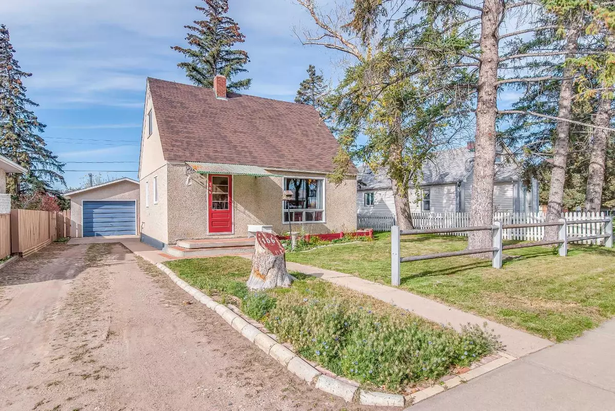 Redcliff, AB T0J 2P2,106 2 ST SE