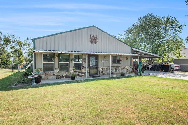 469 S Ewing Street, Boyd, TX 76023