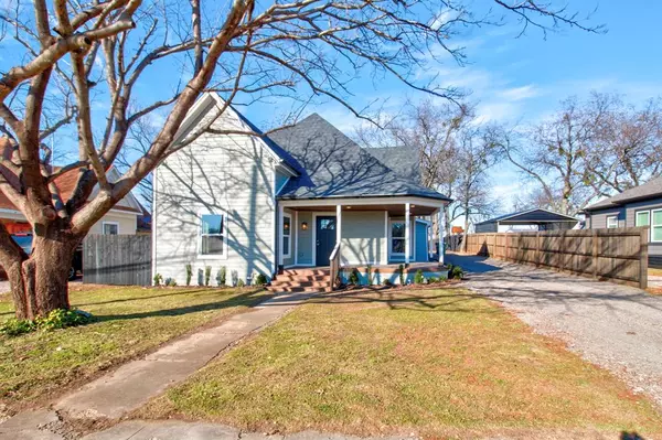 311 W Main Street, Whitesboro, TX 76273