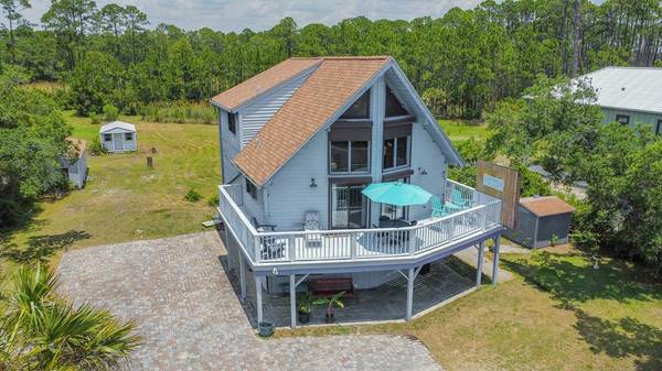 2319 Hwy 98 W, Carrabelle, FL 32322