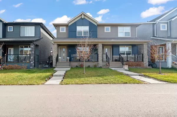 44 Wolf Willow BLVD SE, Calgary, AB T2X 0M7