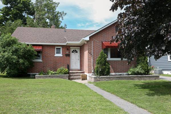 Kawartha Lakes, ON K9V 3T5,124 Colborne ST