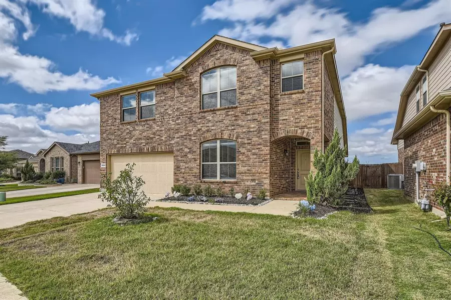 10009 Saltbrush Street, Fort Worth, TX 76177