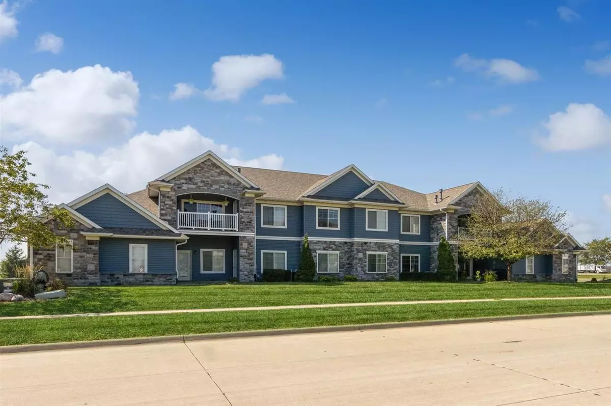 North Liberty, IA 52317,450 Penn Court #3